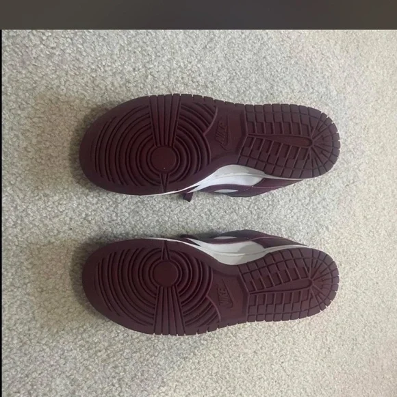 Nike Dunks - Picture 3 of 3